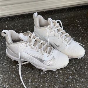 Nike Alpha Menace 4 Shark Big Kids' Football Cleats. Size 4. Used one season.